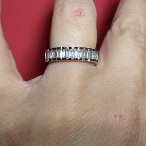 Beautiful blocked wedding band. 925